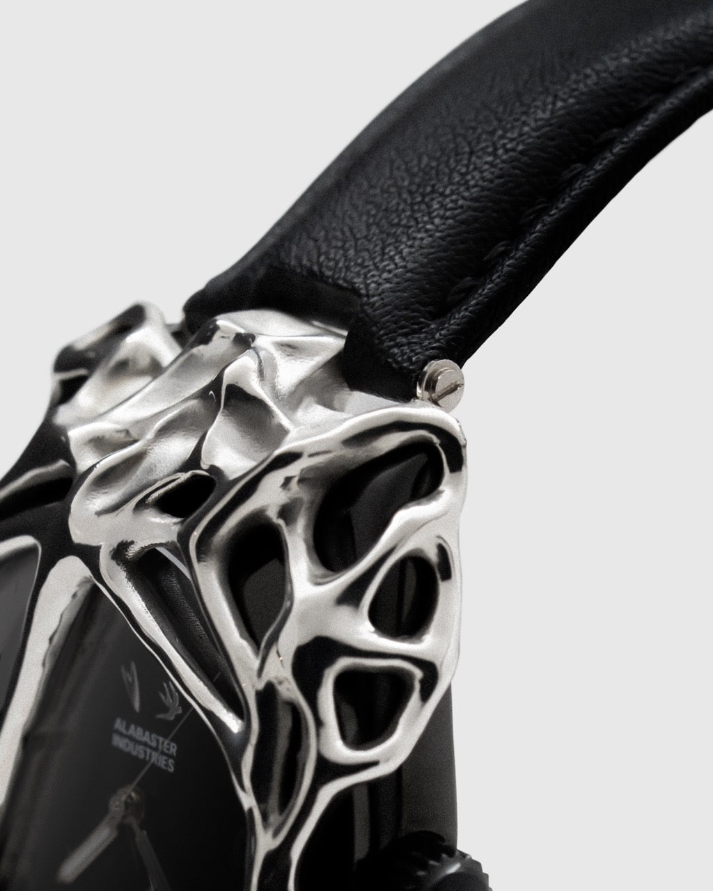 Silver Sinew Black Leather